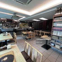 Fully Furnish F&B Retail