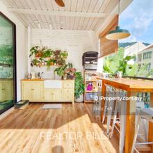 Exclusive List - Fully Interior Designed & Low Floor with Poolview!
