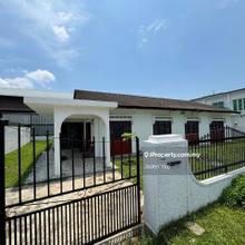 Freehold End Lot Bungalow House Seri Kembangan Selangor