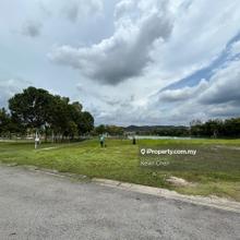 Bungalow Land Puchong Facing Lake For Sale