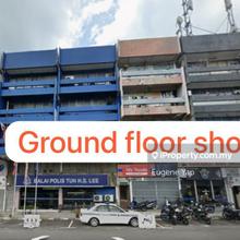 Ground floor shop, Facing main road