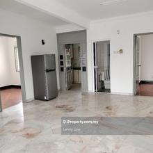 Walking distance to LRT station 