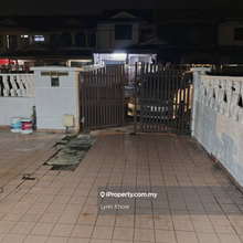 Good Location/Dsth Permas Jaya/4 Bedrooms/Rm2300