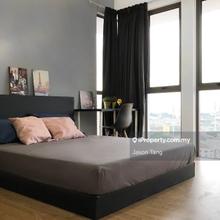 Master Bedroom for rent (Beside MRT)