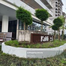 Brand New Ready to Move in Unit @ Low-Density Condo