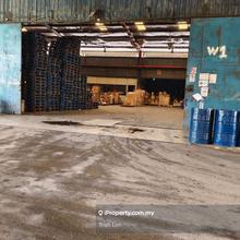Warehouse in Puchong bordering USJ for Rent