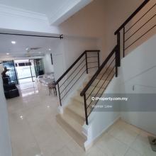 Renovated & Fully Furnished- Villa Mas 1 Townhouse Sri Utara Kipark