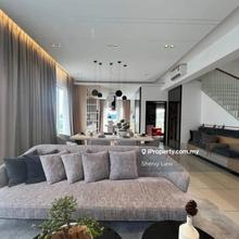 Terrace house for Sale