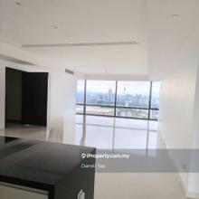 Spacious unit with practical layout in KL. 