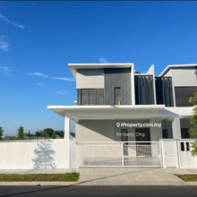 Corner Sendayan Seremban 2 House Sale 