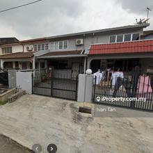 2 Storey House Freehold at Taman Universiti Indah ,Seri Kembangan