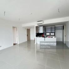 Middle Floor Huge 3 Bedroom Rare Face Seksyen 17