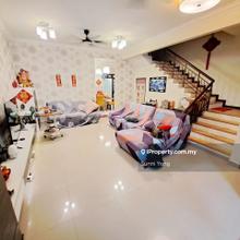 Bk5e, Bandar kinrara 2 storey 22x75 extra parking nice environment