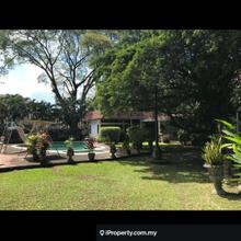 Big land in a prestigious address