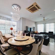 Semi-D house for Sale