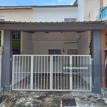For rent Renovated Double Storey House Taman Delima Kluang
