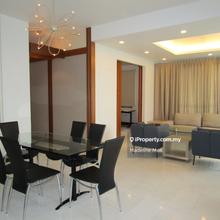 Best buy! Well-renovated unit, signature kitchen and upgraded piping.