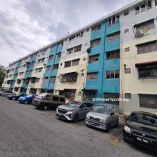 Flat Lama Taman Sg Besi Indah Seri Kembangan Ground Floor near Mines