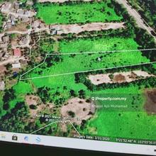 Tanah 2.925 ekar Status Bangunan
