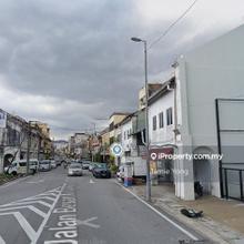 Pekan Ampang, Jalan Besar, 3 storey shop 20x100 facing main road