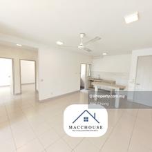 Well Kept Property with Aircond & Kitchen Table Top