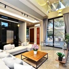 Nice bungalow house with Karaoke Room, Swimming Pool available now !