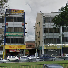 3 Storey Shop