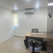 Walking distance to LRT station   Fully furnished & renovated 