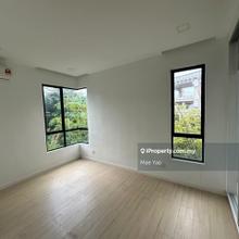 Brand new, ready to move in, next to ucsi, taman connaught 