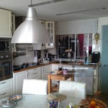 Short walk to MRT station and the curve ikea Next to the curve