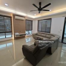 Tip Top Condition 3 Storey Semi-D For Rent
