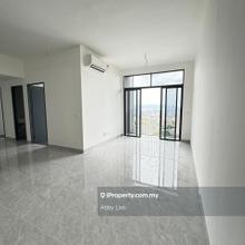 Brand New Unit with Partly Furnished Available in May KLCC View