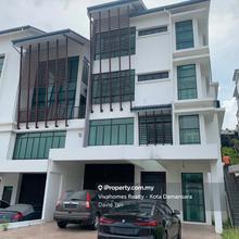Semi-D house for Sale
