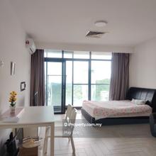 Empire city studio fully rm1100 ready move in near mrt,the curve,1 u