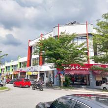 Freehold 2 Storey Shoplot, Hot Location, Walk to Pasaraya Cs