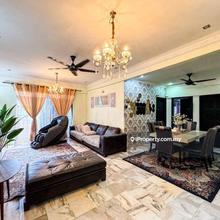 Corner Unit Sri Pelangi Apartment Subang Seksyen U5 for Sale