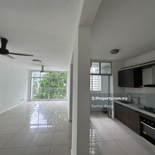 Midfields, Corner unit with bigger foyer 