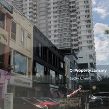Good R.O.I. 5% Above, Facing Main Road, 3 Sty, Taman Desa Melawati