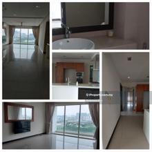 This is 1 desa residence 2022sqft 4room4bath 2carpark