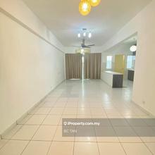 Below market for sale !! Limited 2 carpark!!