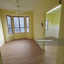 Walking distance to LRT station