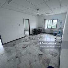 Basic Unit With table Top Flat Pkns Seksyen 7 Shah Alam, Walk Up Apart