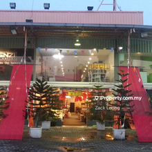 Single storey factory warehouse  Jalan Balakong main road 