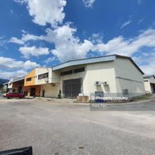 Easy Loaning / Unloading (1.5 Storey Corner Link Factory) Sungai Buloh