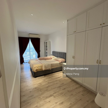 Partial Furnished 3 Bedroom Unit in Emporis