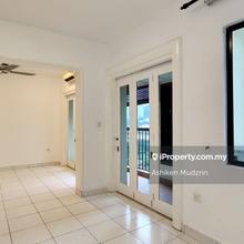 Newly Paint & High Floor: Duplex@Armanee Condominium