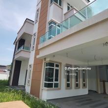 Town Area 2.5 Storey Semi-D house for Sale