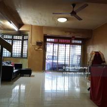 Terrace house for Sale