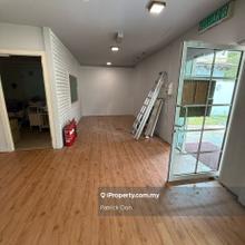 Renovated 15 Room Bungalow @ Ss2 PJ