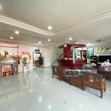 2 Storey Well Maintained Corner Bungalow in Taman Sri Segambut Kepong